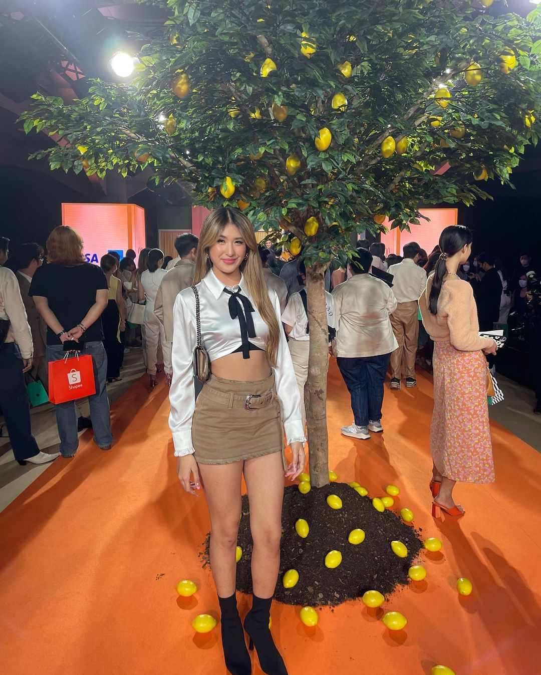 น้องมิย่า ทองเจือ เป็นสาวแล้วลูกสาว พีท ทองเจือกับความสวยที่ไม่ทิ้งแถว 44